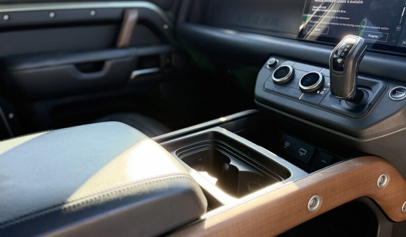 2021 Land Rover Defender 110 D300 X full