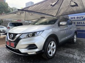 NISSAN QASHQAI 1.2 AUTO