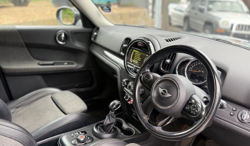 Mini Cooper Countryman Auto full
