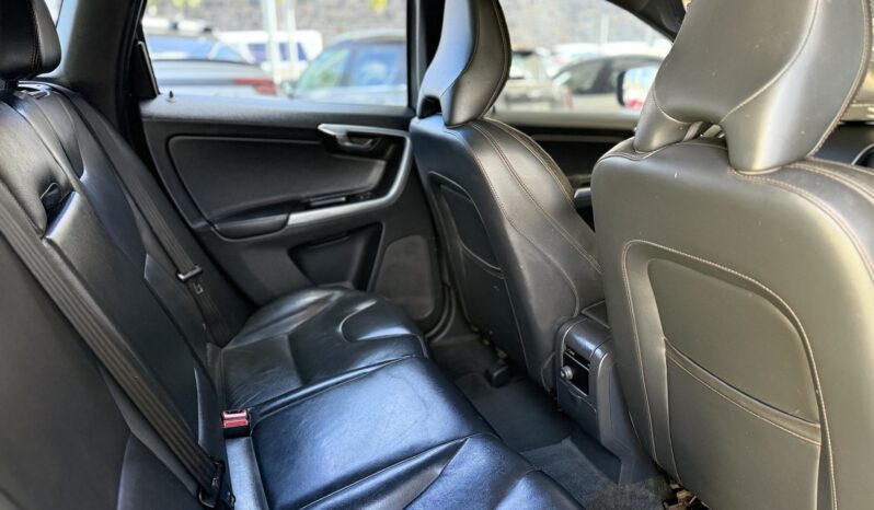 Volvo XC60 D4 full