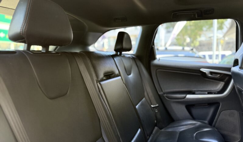 Volvo XC60 D4 full