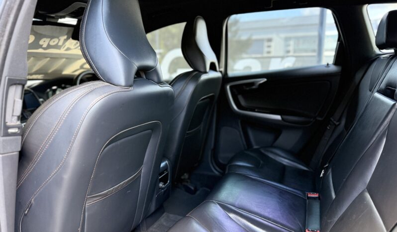 Volvo XC60 D4 full