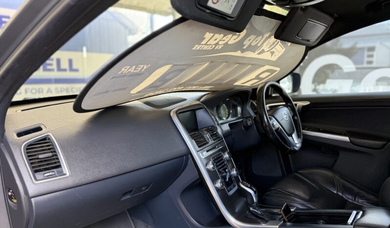 Volvo XC60 D4 full
