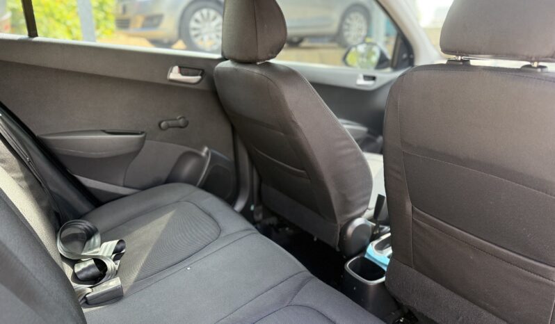 Hyundai Grand i10 Manual full