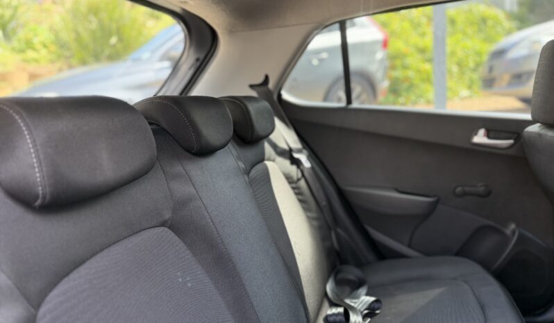Hyundai Grand i10 Manual full