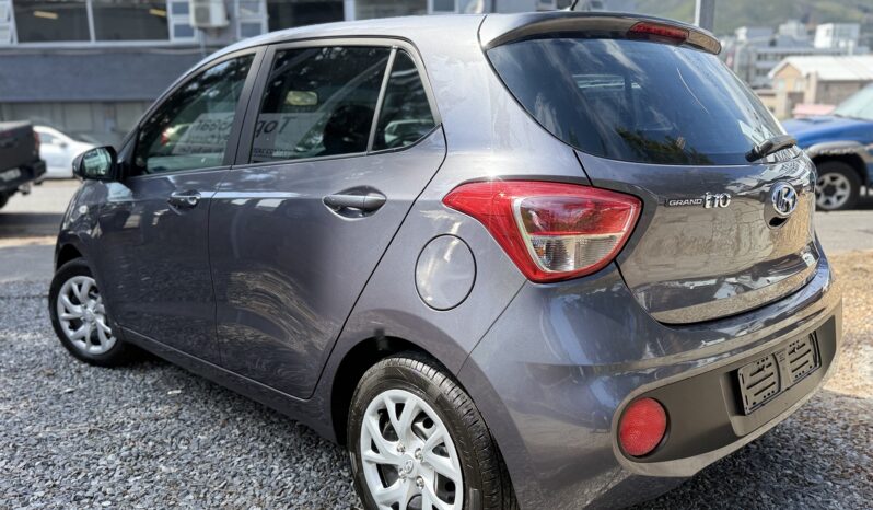 Hyundai Grand i10 Manual full