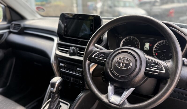 Toyota Urban Cruiser Auto full