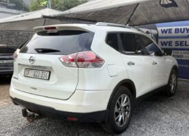 Nissan X-trail 2.5 CVT 4X4
